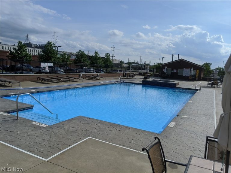 401 SHORELINE Drive #206, Sandusky, OH - Photo 8