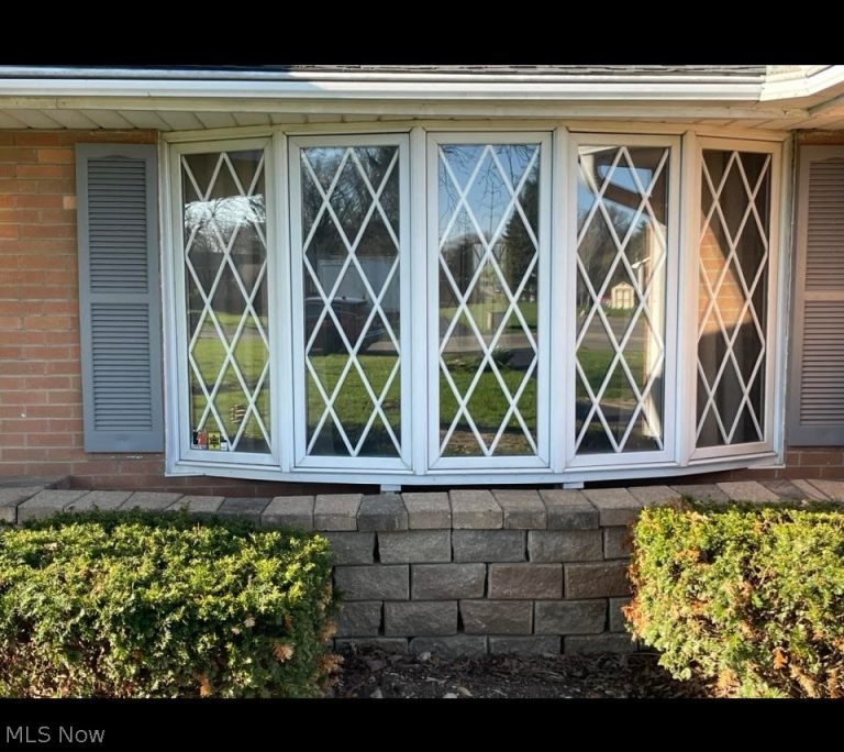 4805 Lawndale Street, Canton, OH - Photo 2