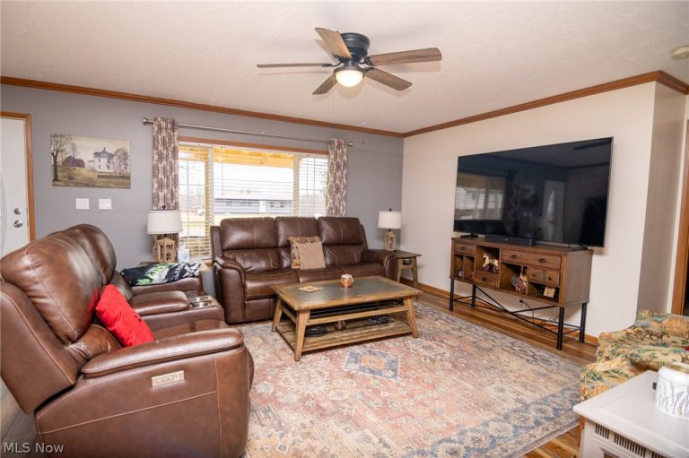 41152 Black Oak Road, Flushing, OH - Photo 8