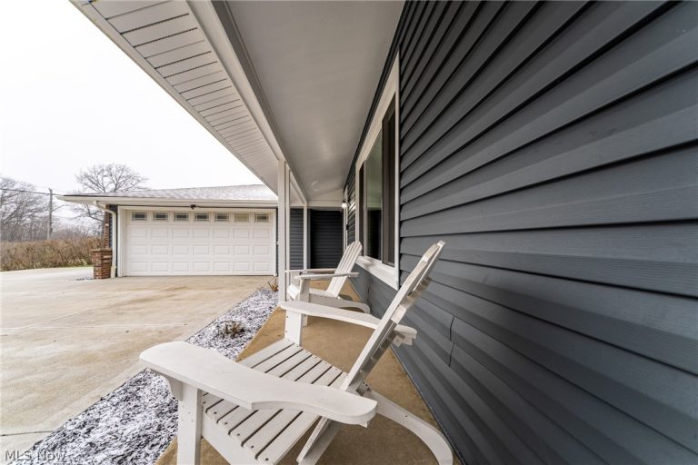 7791 Ridge Road, Parma, OH - Photo 2