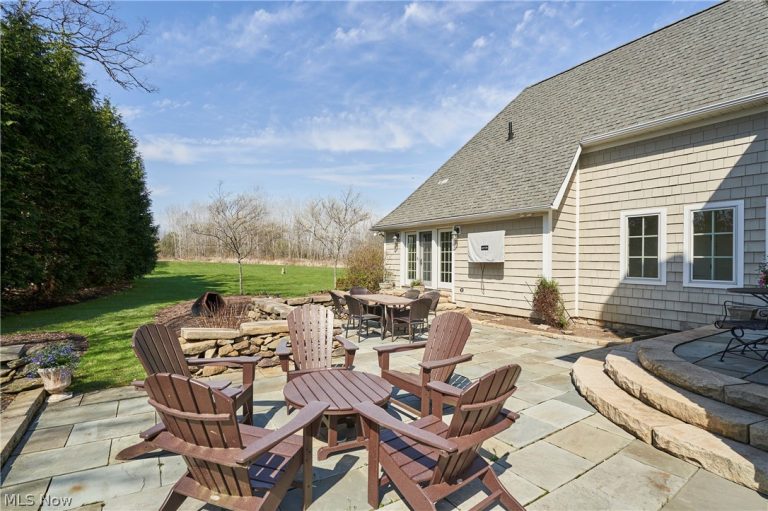 2242 Rock Creek, Akron, OH - Photo 5