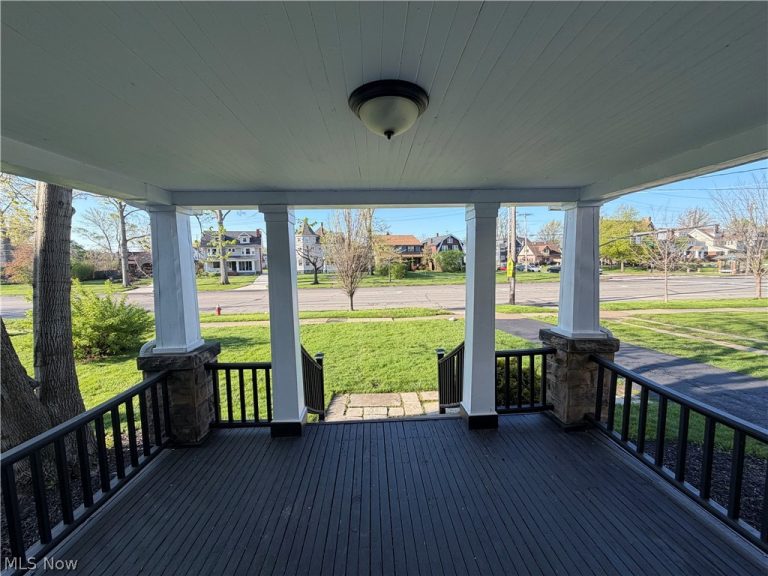 12988 Clifton Boulevard, Lakewood, OH - Photo 5