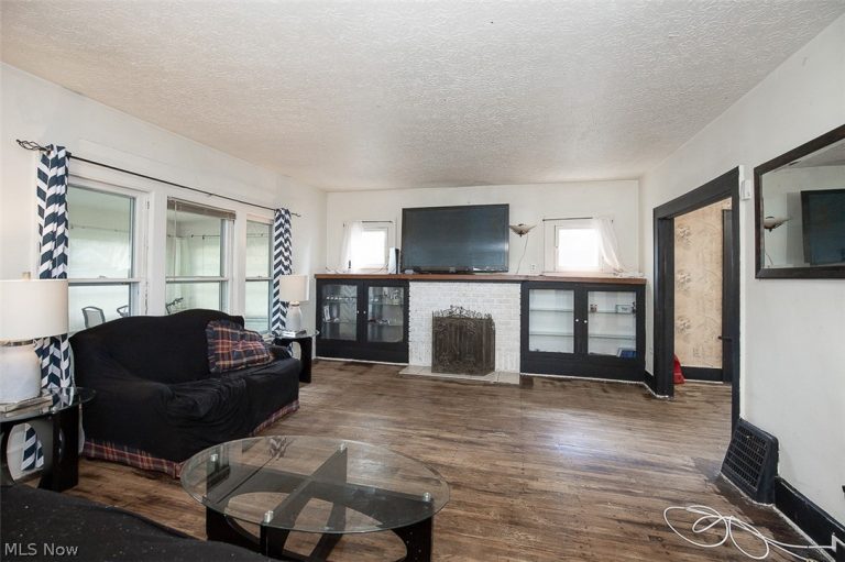 962 Woodward Avenue, Akron, OH - Photo 5
