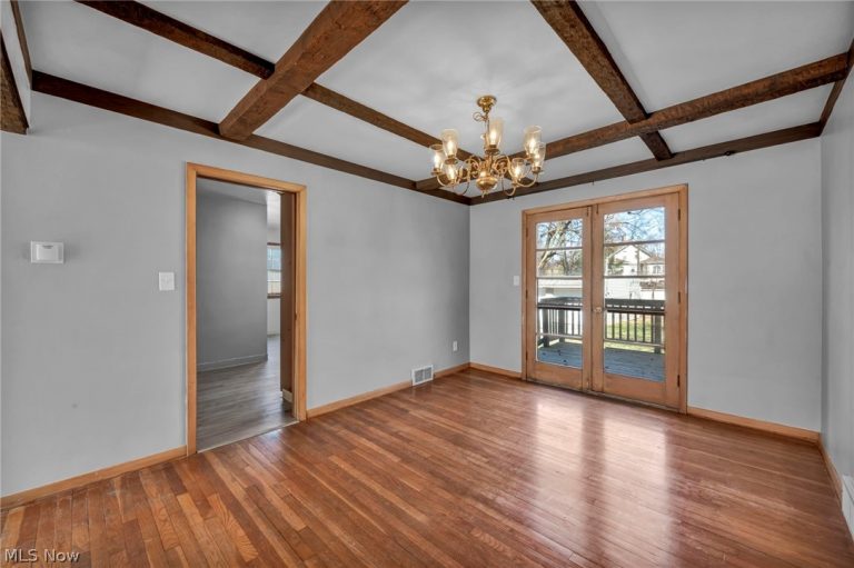 2463 Derbyshire Road, Cleveland Heights, OH - Photo 6