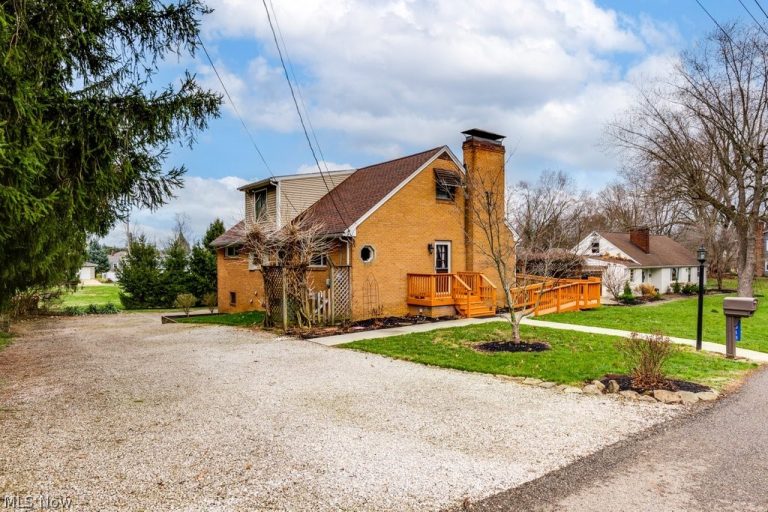 5918 Mapledell Street, Canton, OH - Photo 2