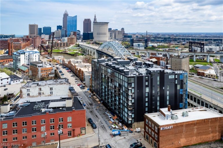 2222 Detroit Avenue #1009, Cleveland, OH, 44113