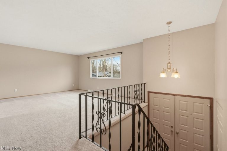 1285 Gale Drive, Kent, OH - Photo 3