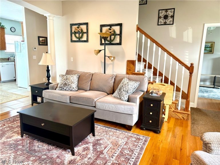153 Hutchinson Drive, St Clairsville, OH - Photo 8
