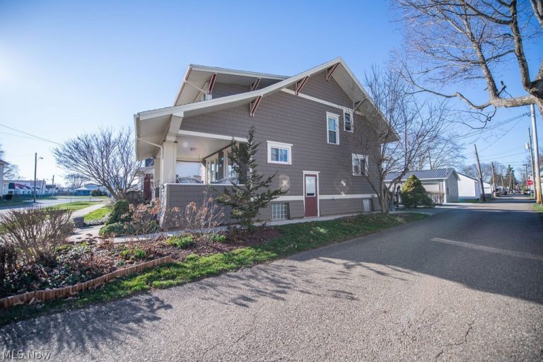 329 Park Avenue, New Philadelphia, OH - Photo 4