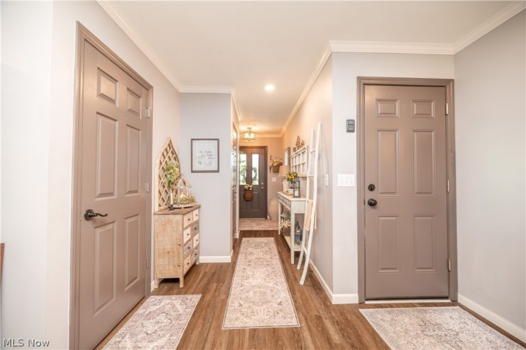 1383 Cross Cove, Austintown, OH - Photo 4