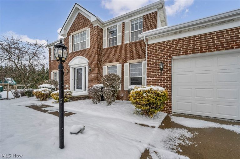 1273 Muchney Circle, Akron, OH - Photo 5