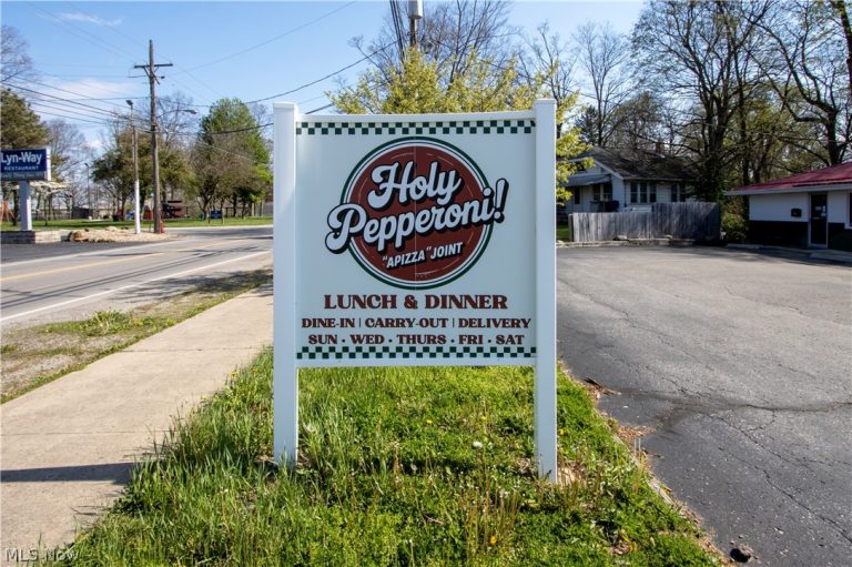 1315 Cleveland Avenue, Ashland, OH - Photo 2