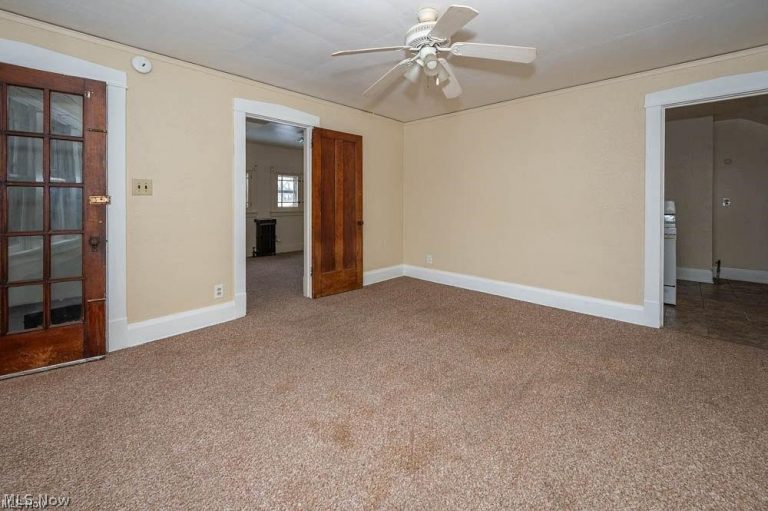 3114 Neosho Road #up, Youngstown, OH - Photo 4