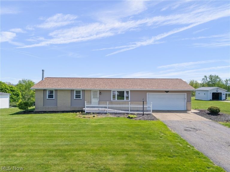 1830 Baird Avenue, Paris, OH, 44669