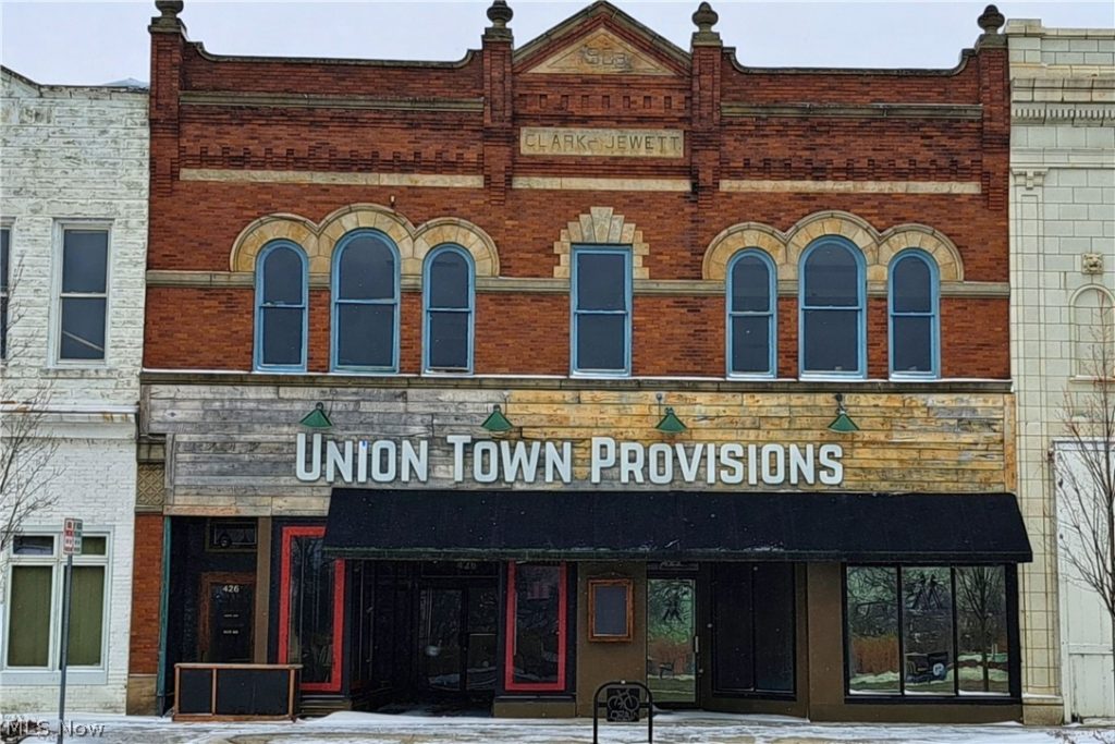 422 Broadway Avenue, Lorain, OH