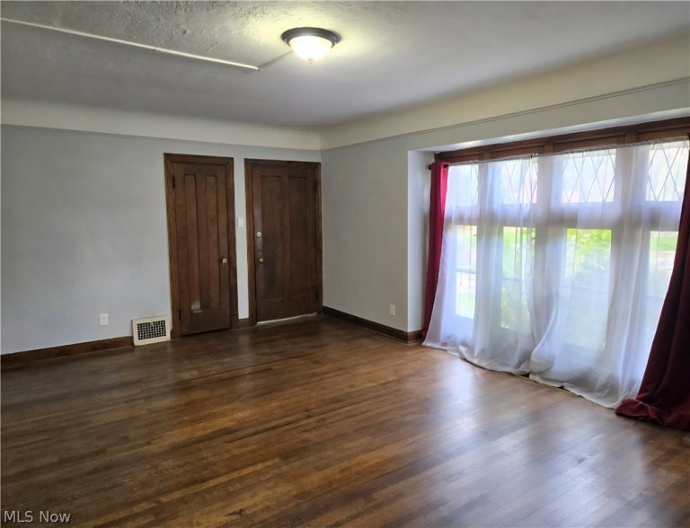 3557 Lynnfield #1, Shaker Heights, OH - Photo 4