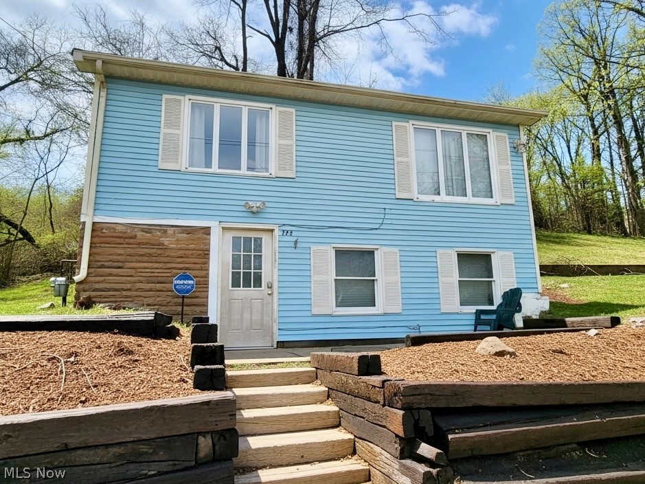 173 Portage Lakes Drive, Akron, OH