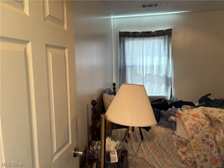 12722 Emery Avenue, Cleveland, OH - Photo 3