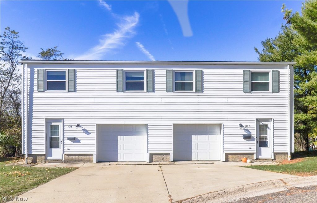 128 Orchard Drive #A & B, St Clairsville, OH