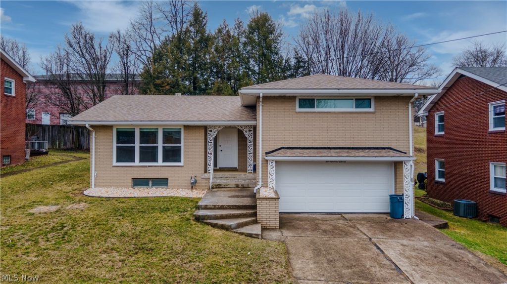 211 Donell Street, Weirton, WV