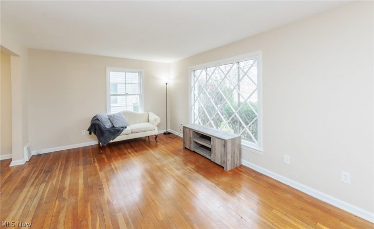 4037 Monticello Boulevard, Cleveland Heights, OH - Photo 6