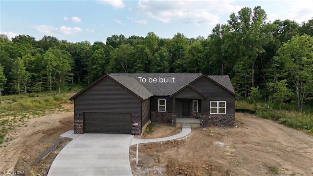 435 Granger Road, Medina, OH