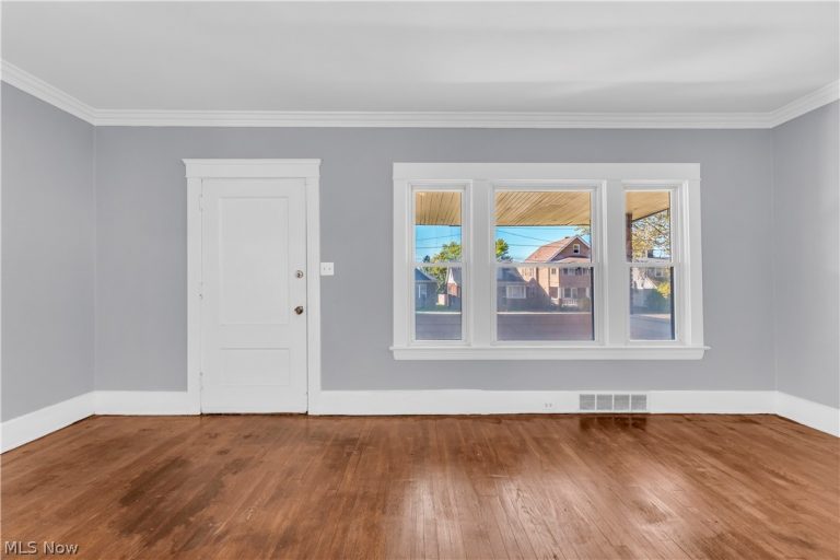 8113 Garfield Boulevard #1/DN, Garfield Heights, OH - Photo 4