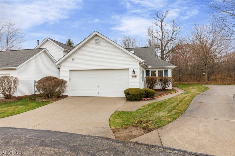1660 Chapman Way, Broadview Heights, OH - Photo 5