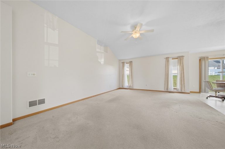 12254 San Marino Avenue, Uniontown, OH - Photo 8