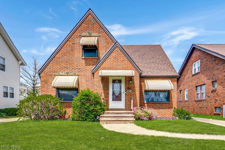 6710 Ackley Road, Parma, OH, 44129