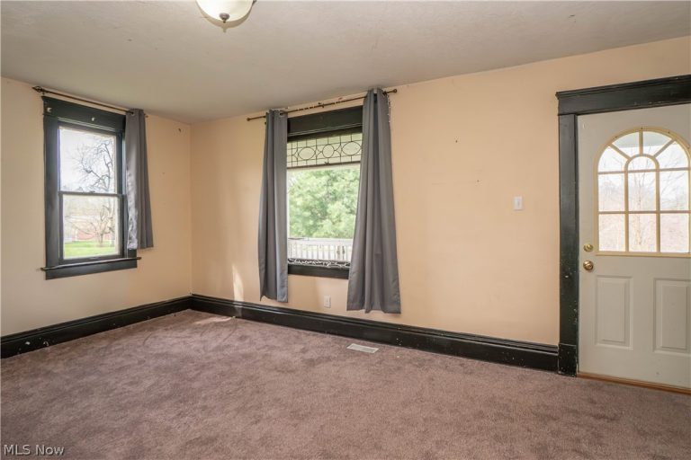 1033 Walnut Avenue, Alliance, OH - Photo 5