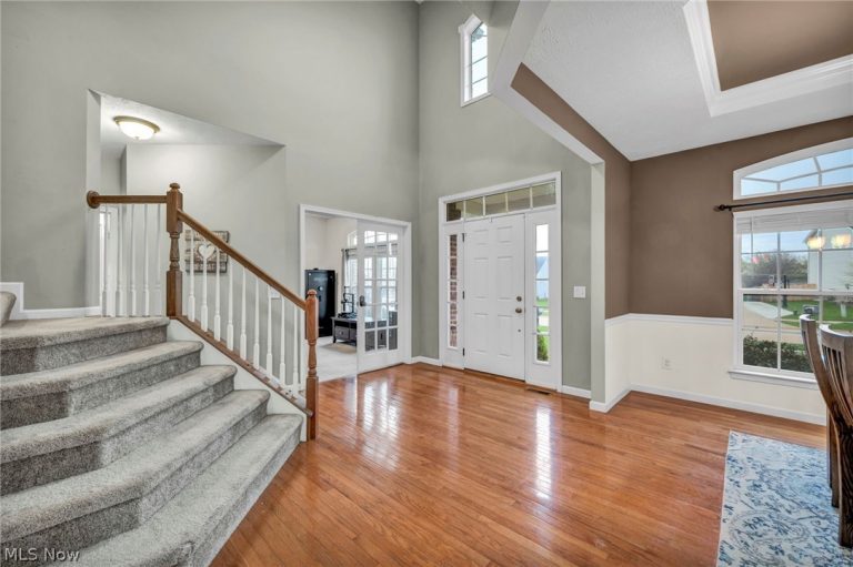 5600 Longridge Drive, Seven Hills, OH - Photo 5