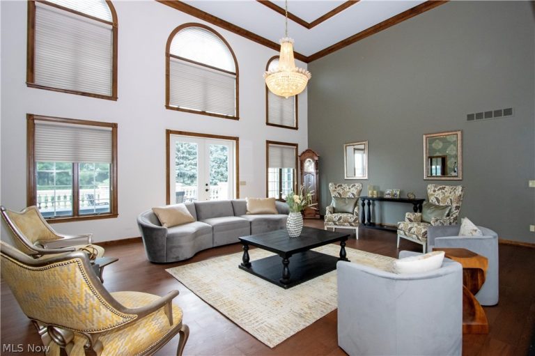 1960 Autumn Run, Wooster, OH - Photo 8