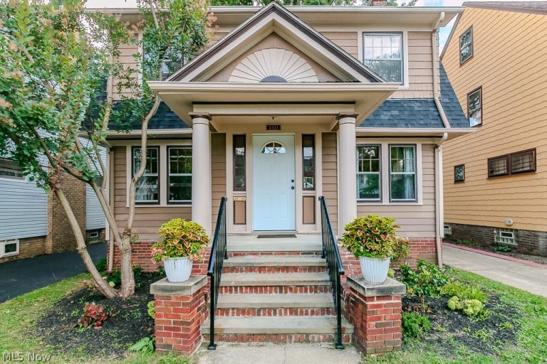 3821 Montevista Road, Cleveland Heights, OH, 44121