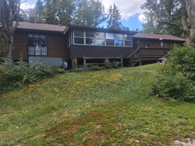 10200 Mayfield Road, Chesterland, OH - Photo 3