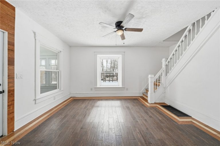 480 Bell Street, Akron, OH - Photo 6