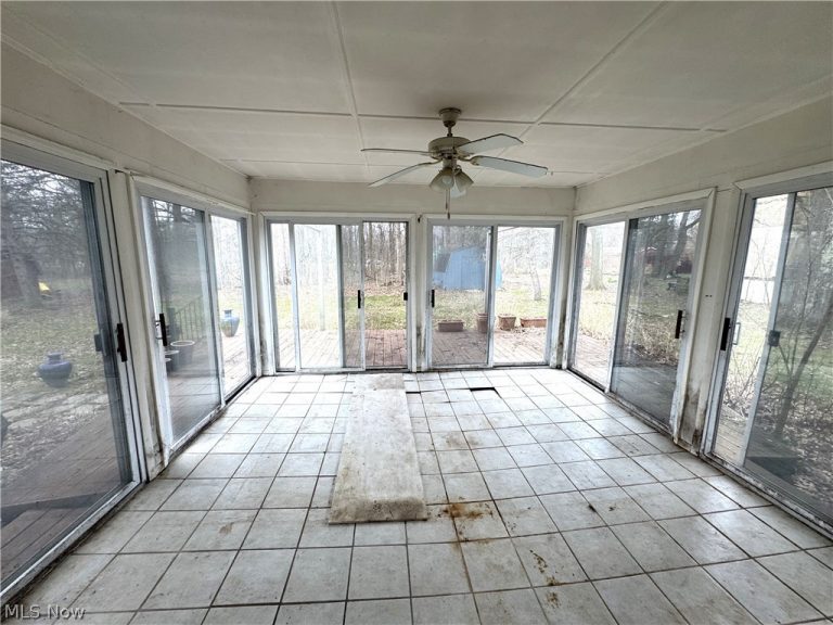 1180 Keefer Road, Girard, OH - Photo 4