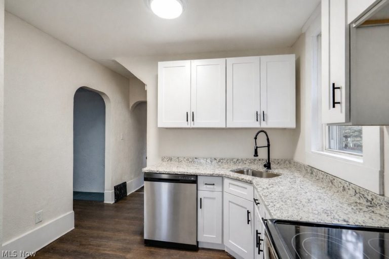 13 Alfaretta Avenue, Akron, OH - Photo 6