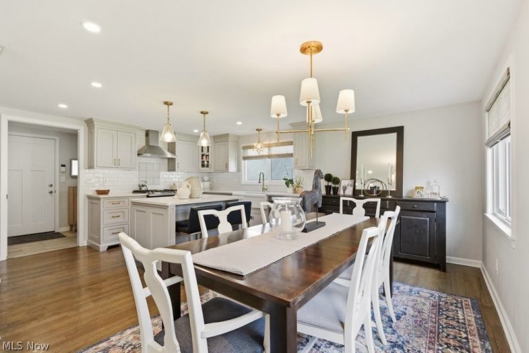 399 Walters Road, Chagrin Falls, OH - Photo 4