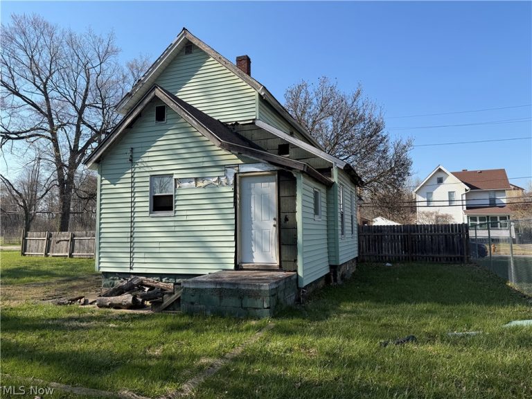 199 Forest Street, Warren, OH - Photo 6