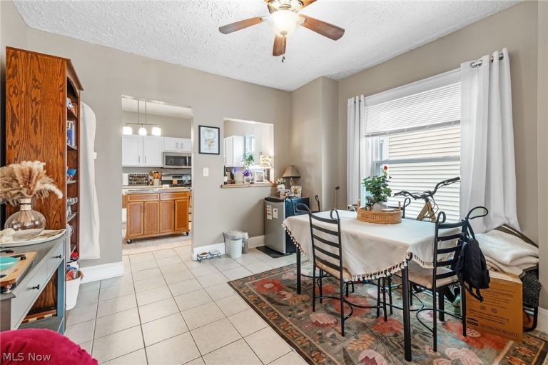 1281 Cook Avenue, Lakewood, OH - Photo 8