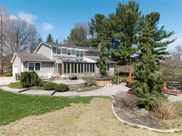 2509 Ridge Road, Hinckley, OH - Photo 4