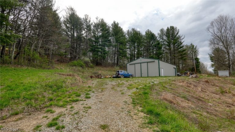 32917 TOWNSHIP RD 381, Warsaw, OH - Photo 8