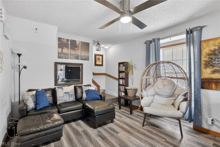 1528 22nd Street, Canton, OH - Photo 2