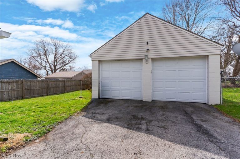 97 Renwick Drive, Poland, OH - Photo 5