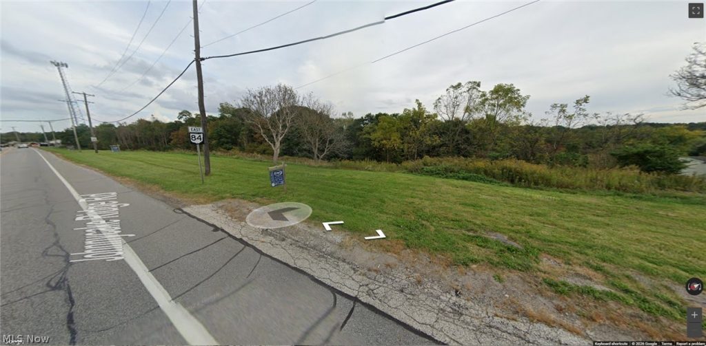 11026 & 163 Johnnycake Ridge Road, Concord Twp, OH