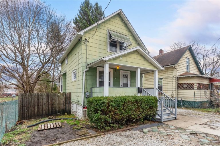 1887 Ritzman Court, Akron, OH - Photo 2