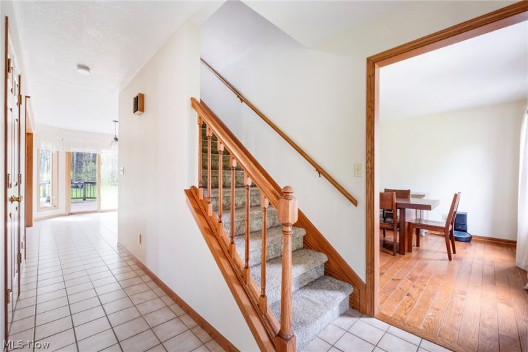 8105 Caymen Court, Canfield, OH - Photo 3