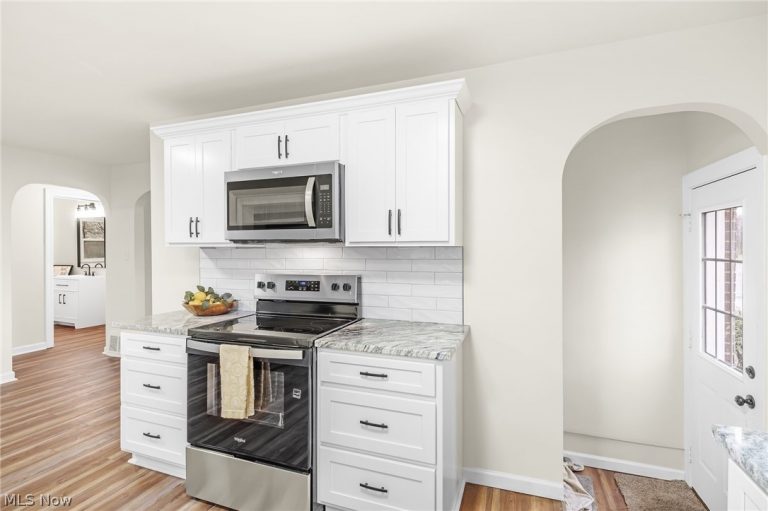 4216 38th Street, Canton, OH - Photo 3