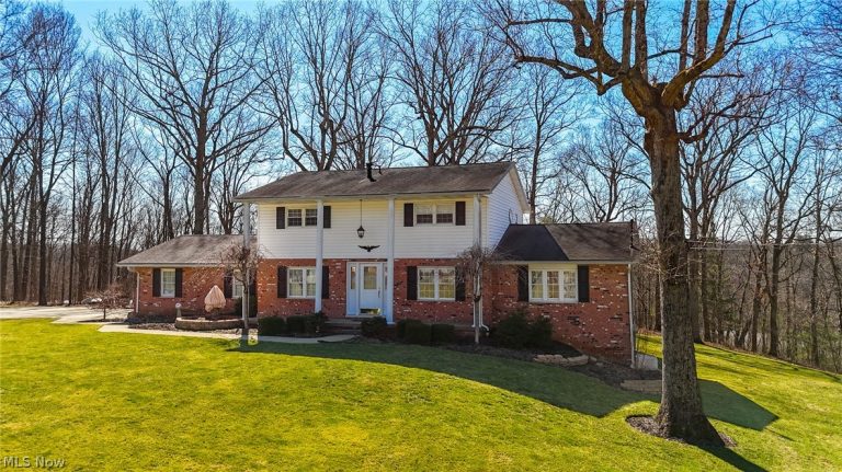 265 James Lane, Vincent, OH, 45784